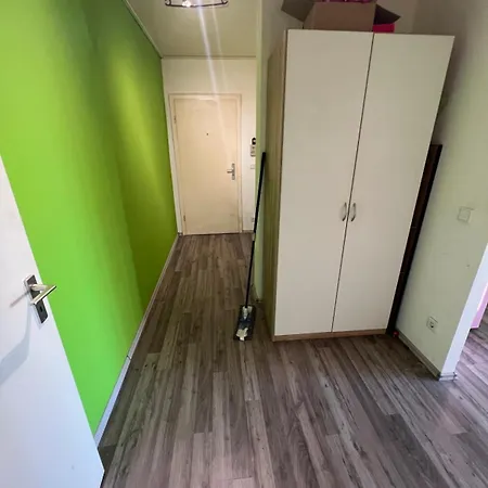 Schoene In Leverkusen